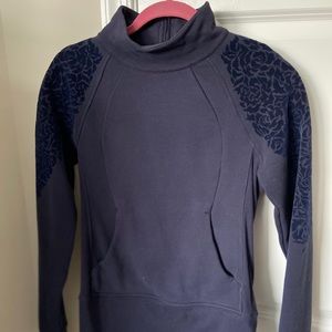Lululemon Floral flock pullover